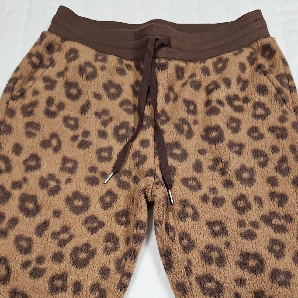 Old Navy Leopard Print Fleece Pants
